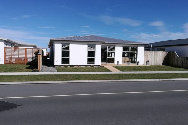 Photo of property in 142 Infinity Drive, Pegasus, 7612