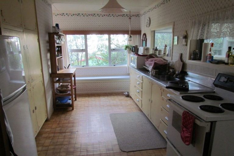 Photo of property in 41 Seaview Road, Glenfield, Auckland, 0629