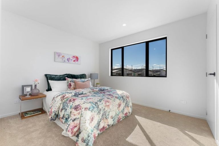 Photo of property in 13 Octans Road, Westgate, 0814