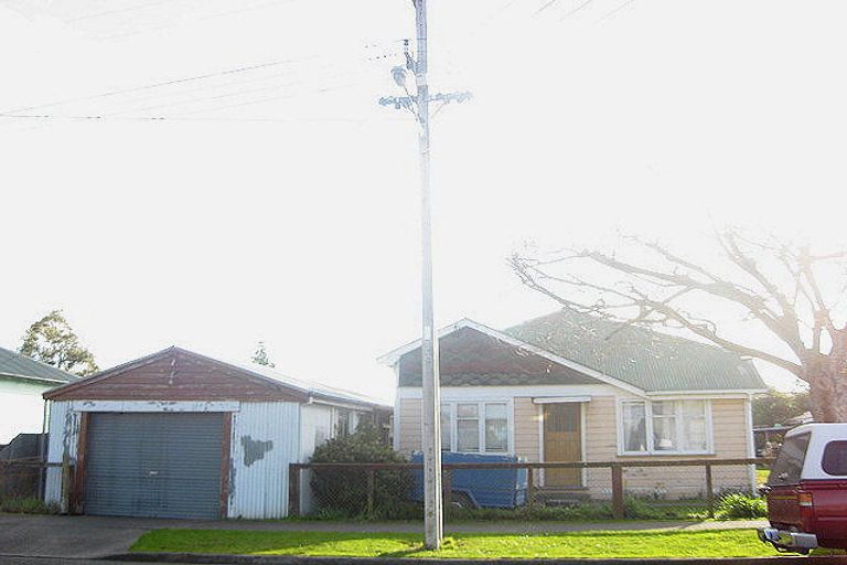 Photo of property in 8 Alexandra Street, Marton, 4710