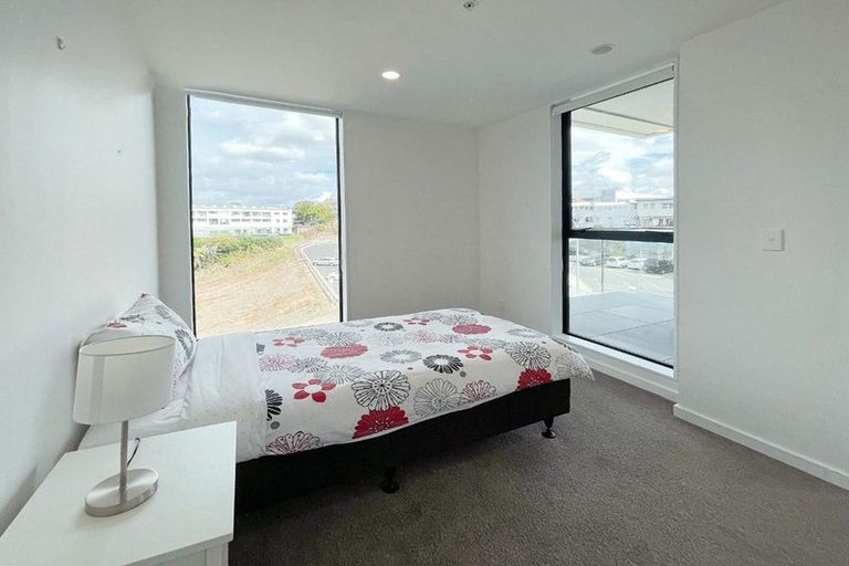 Photo of property in 414/19 Rawene Road, Birkenhead, Auckland, 0626