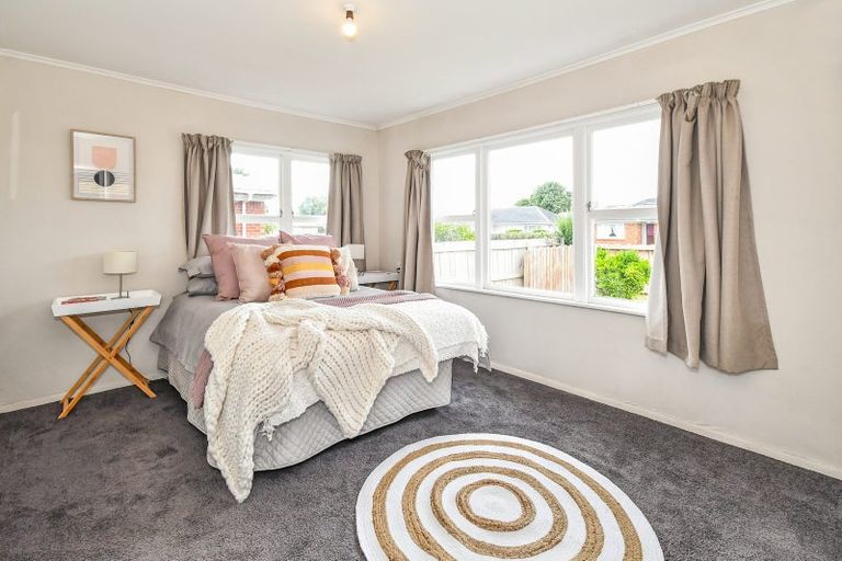 Photo of property in 1/45 Sutton Crescent, Papakura, 2110