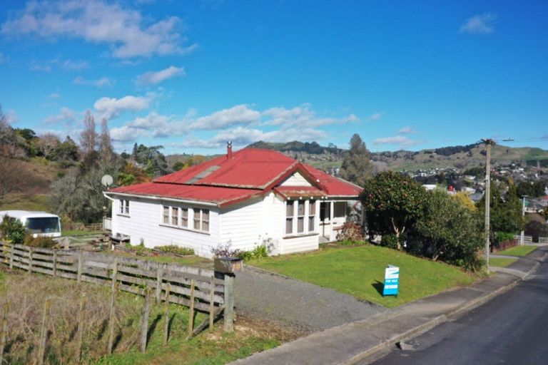 Photo of property in 14 Mangarino Street, Te Kuiti, 3910
