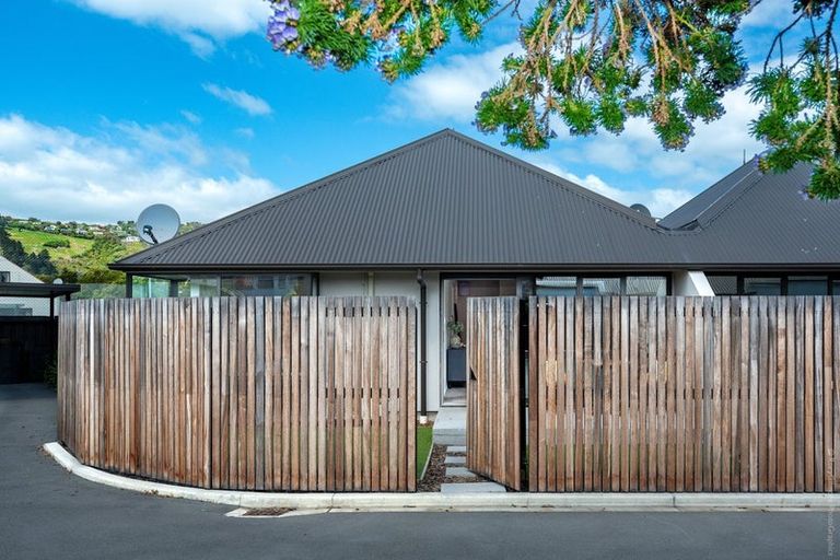 Photo of property in 4/71b Main Road, Redcliffs, Christchurch, 8081