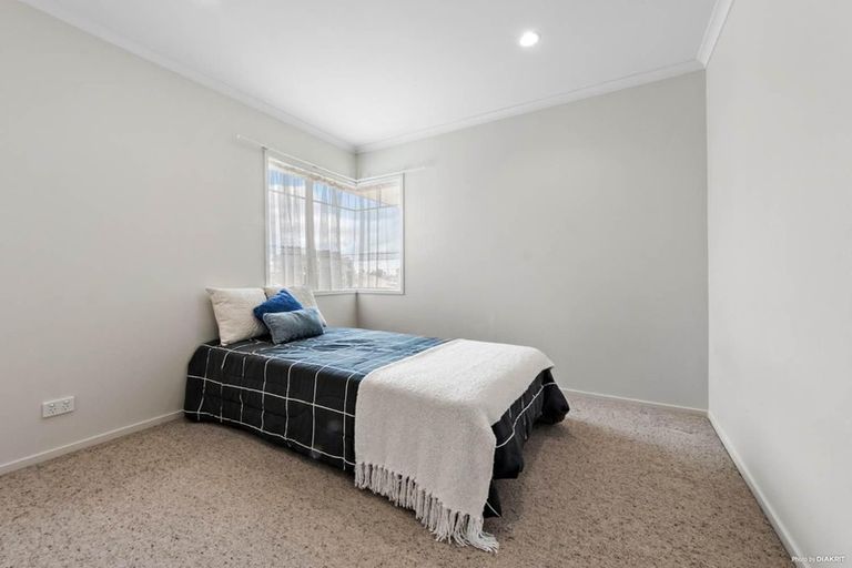 Photo of property in 9 Rush Creek Drive, Westgate, Auckland, 0614