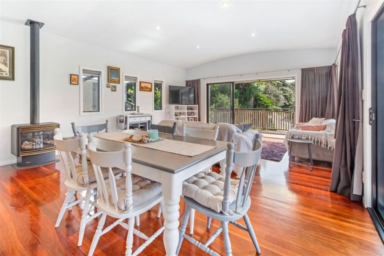 Photo of property in 37 Te Toki Road, Ostend, Waiheke Island, 1081