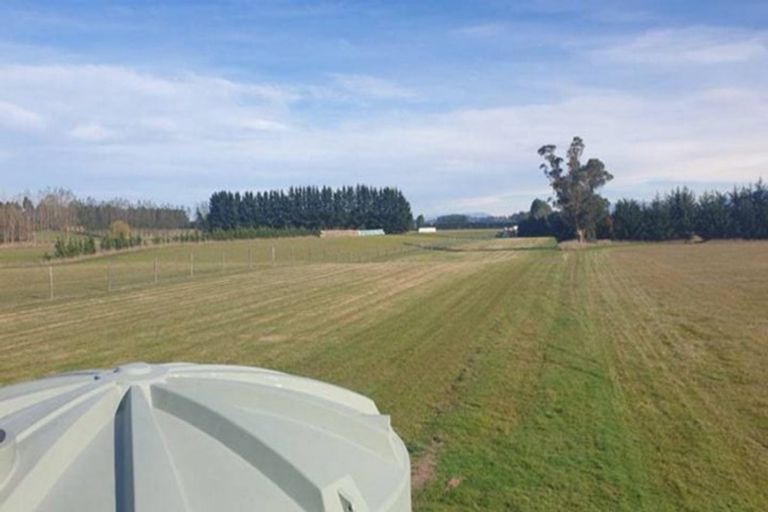 Photo of property in 135 Davis Road, Cust, 7471