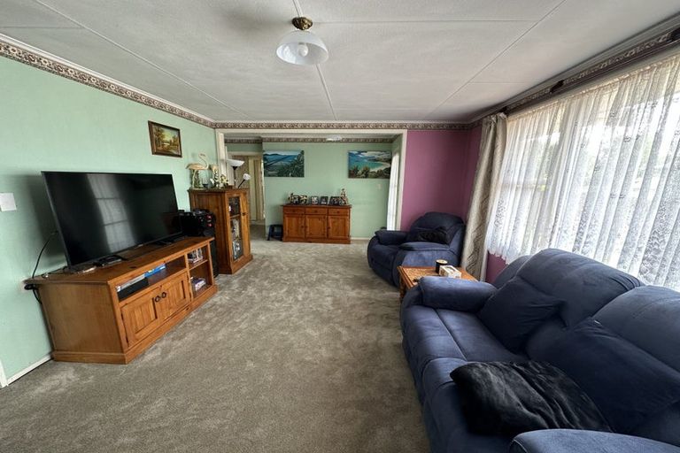 Photo of property in 22 Thompson Street, Tokoroa, 3420