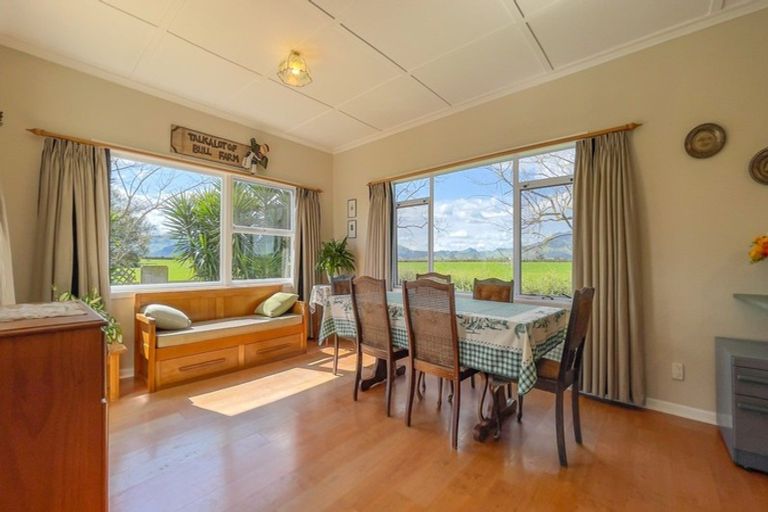 Photo of property in 68 Cadman Road, Dannevirke, 4930