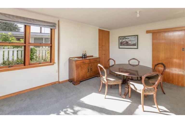 Photo of property in 49 Maidstone Road, Ilam, Christchurch, 8041