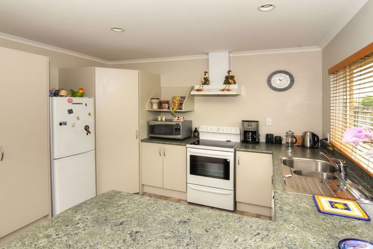 Photo of property in Holdsworth Villas, 21/2 William Donald Drive, Solway, Masterton, 5810