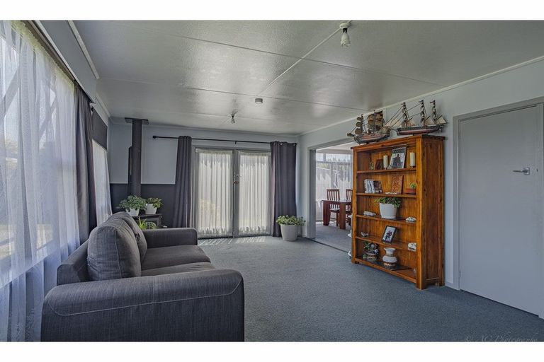 Photo of property in 16 Neal Street, Temuka, 7920