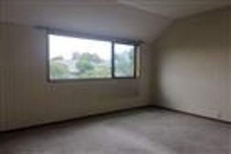 Photo of property in 29 Athol Terrace, Upper Riccarton, Christchurch, 8041