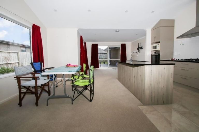 Photo of property in 14 Teatree Close, Huntington, Hamilton, 3210