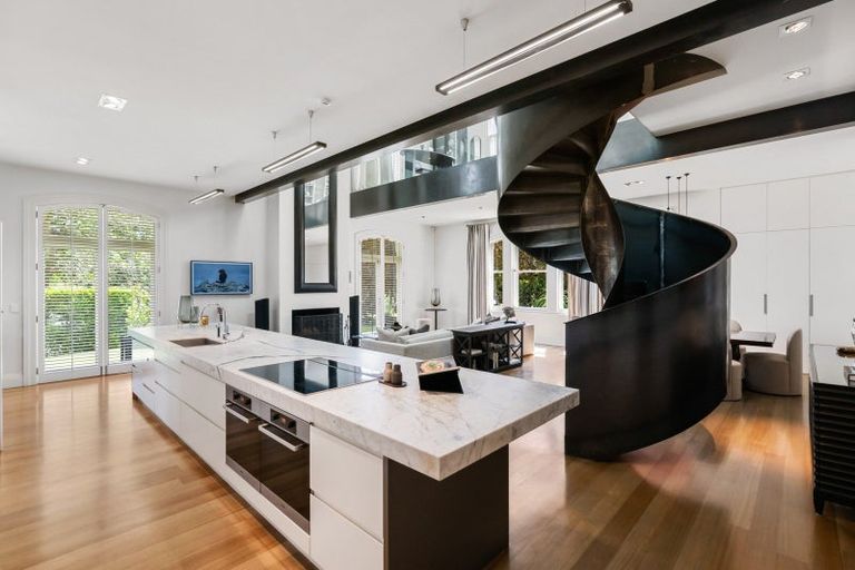 Photo of property in 19 Birdwood Crescent, Parnell, Auckland, 1052