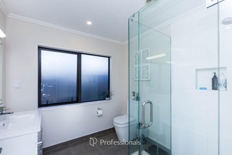 Photo of property in 27 Somerby Mews, Silverstream, Upper Hutt, 5019