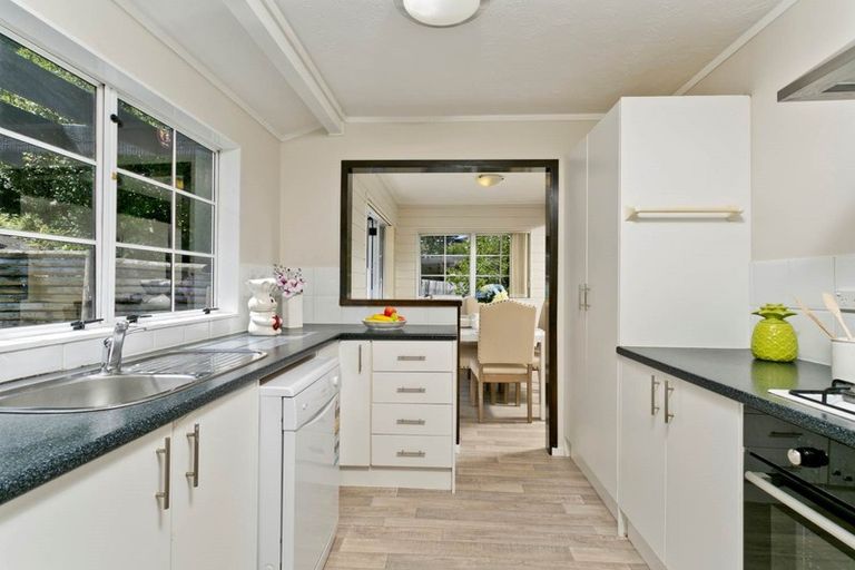 Photo of property in 88 Stapleford Crescent, Browns Bay, Auckland, 0630