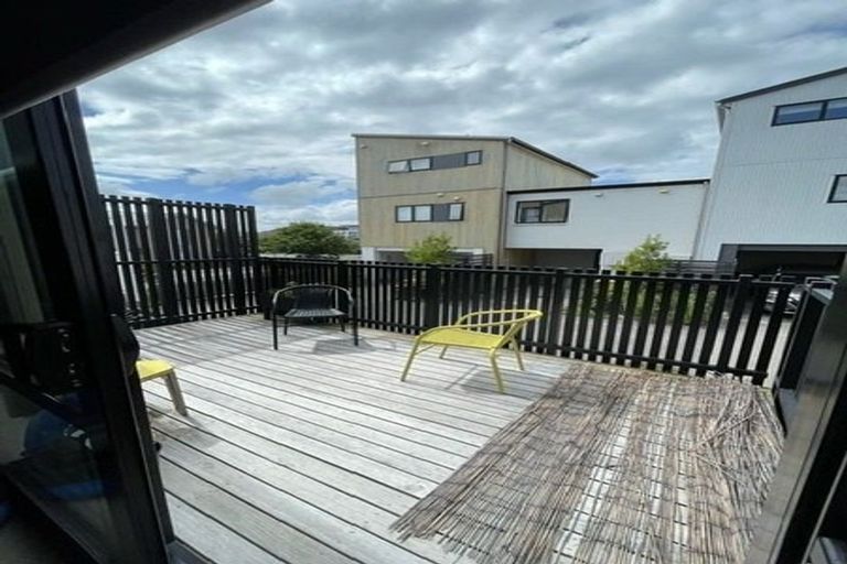 Photo of property in 4 Pheasant Lane, Hobsonville, Auckland, 0616