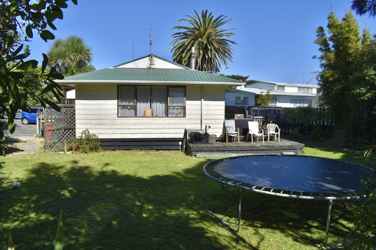 Photo of property in 3 Health Camp Road, Otaki Beach, Otaki, 5512