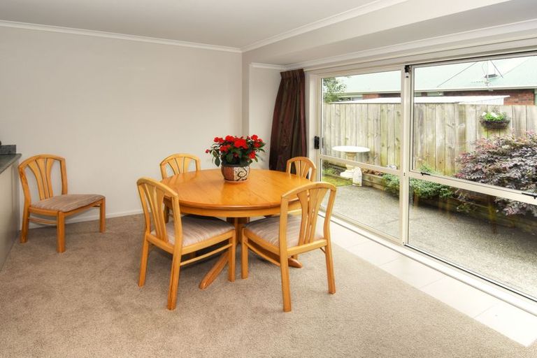 Photo of property in Holdsworth Villas, 21/2 William Donald Drive, Solway, Masterton, 5810