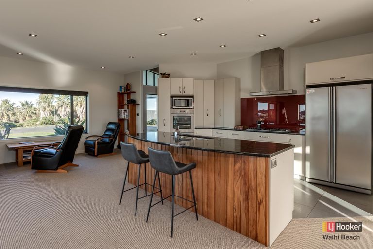 Photo of property in 111 Koutunui Road, Athenree, Katikati, 3177