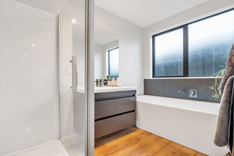 Photo of property in 5 Larissa Road, Halswell, Christchurch, 8025