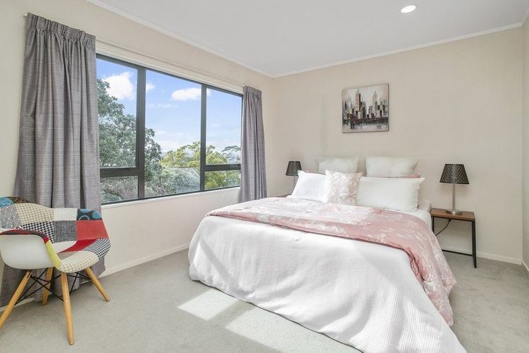 Photo of property in 36a Greenhill Crescent, Pakuranga, Auckland, 2010