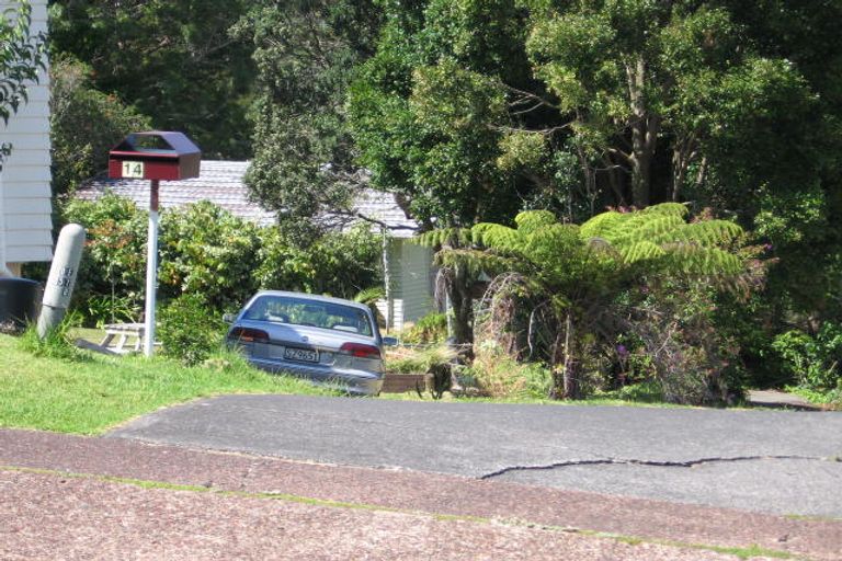 Photo of property in 14 Dunraven Place, Torbay, Auckland, 0630