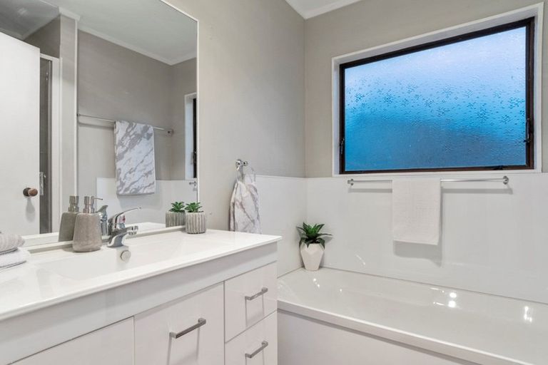 Photo of property in 64 Corinna Street, Welcome Bay, Tauranga, 3112