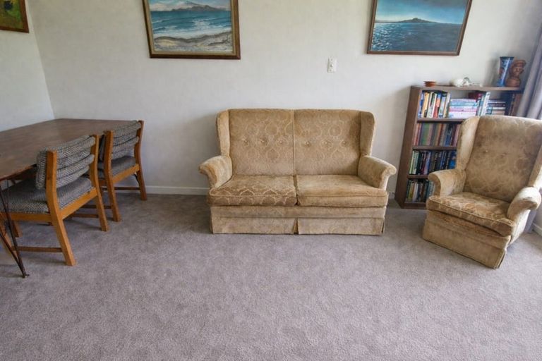 Photo of property in 1/34 Walton Street, Red Beach, 0932