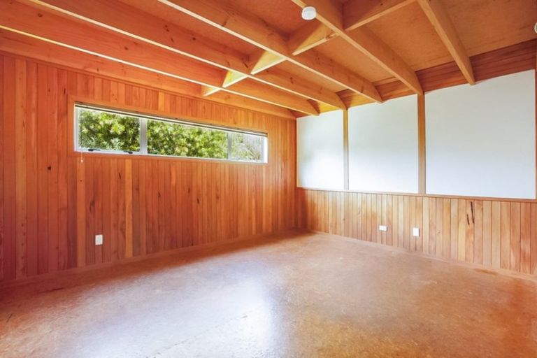 Photo of property in 43 Cable Bay Block Road, Cable Bay, 0420