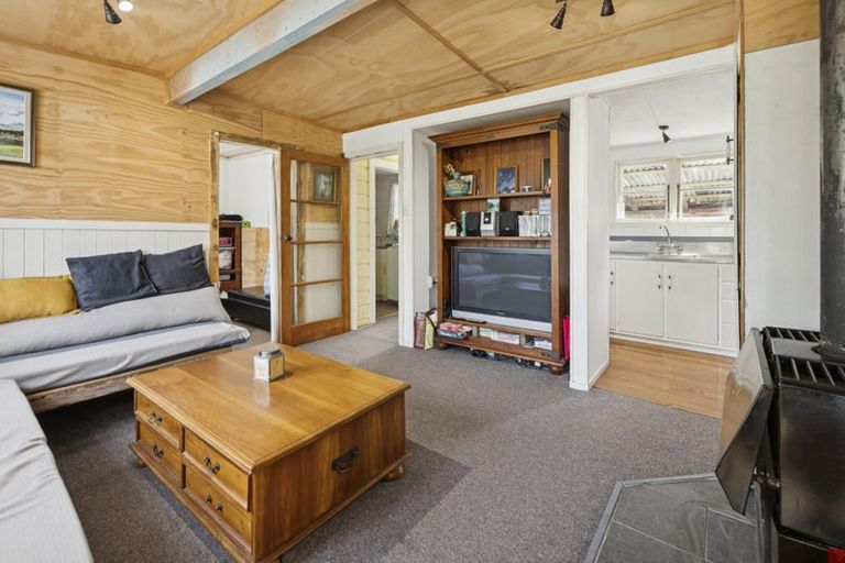 Photo of property in 41 Rangatira Drive, Mangakino, 3421