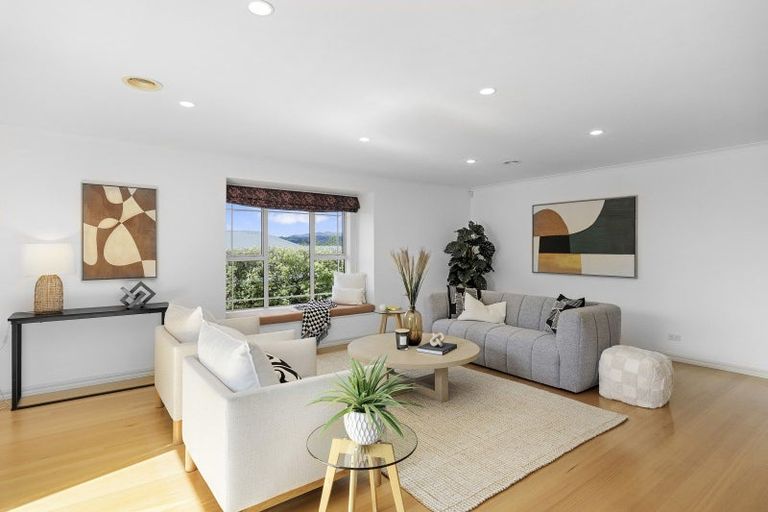 Photo of property in 85 Emerald Hill Drive, Birchville, Upper Hutt, 5018