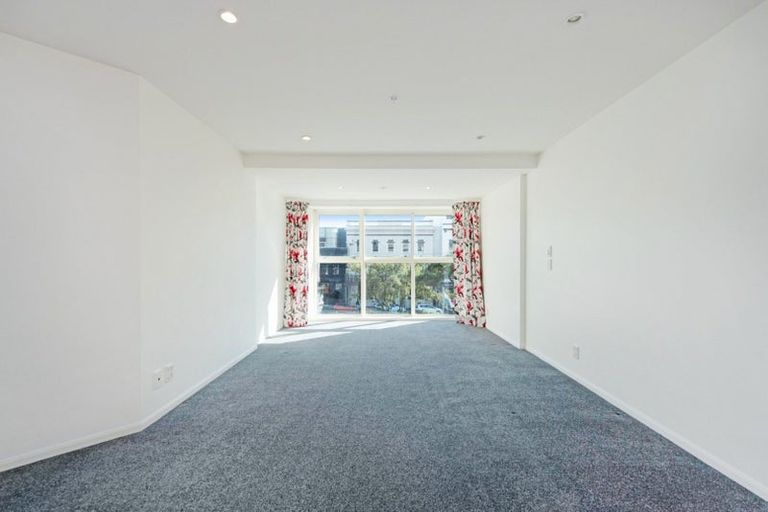 Photo of property in 3c/5 Kent Terrace, Mount Victoria, Wellington, 6011