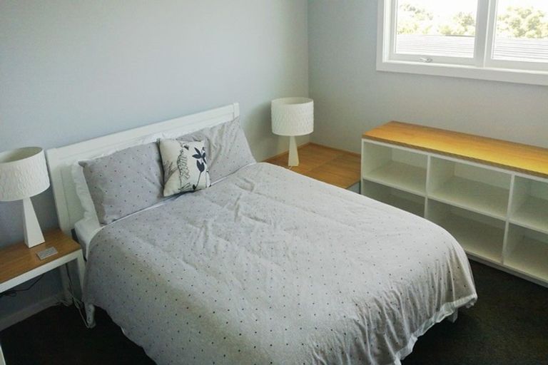 Photo of property in 69 Moana Road, Kelburn, Wellington, 6012