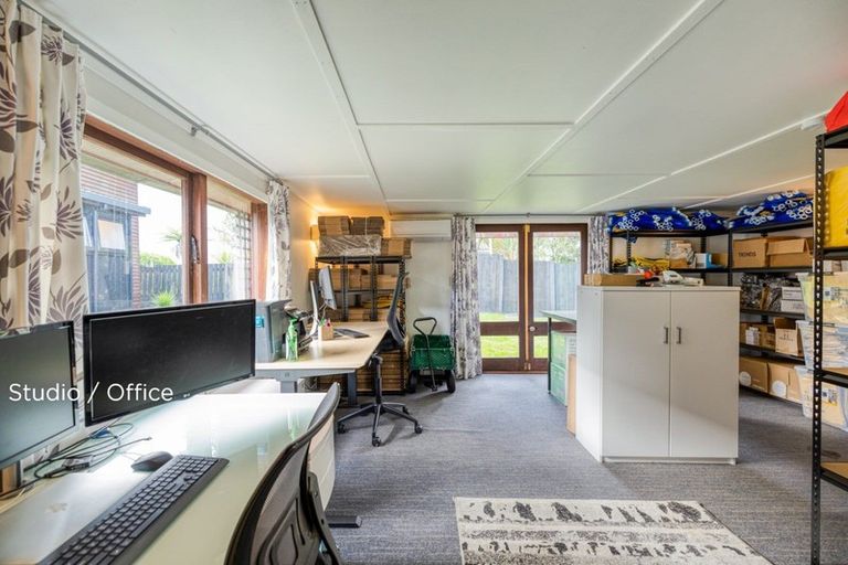 Photo of property in 279 Royal Road, Massey, Auckland, 0614