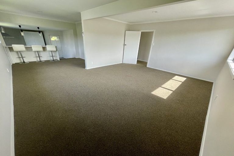 Photo of property in 130 Champion Street, Cannons Creek, Porirua, 5024