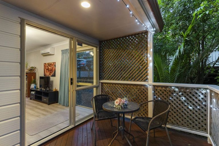 Photo of property in 2/13a Sandspit Road, Cockle Bay, Auckland, 2014