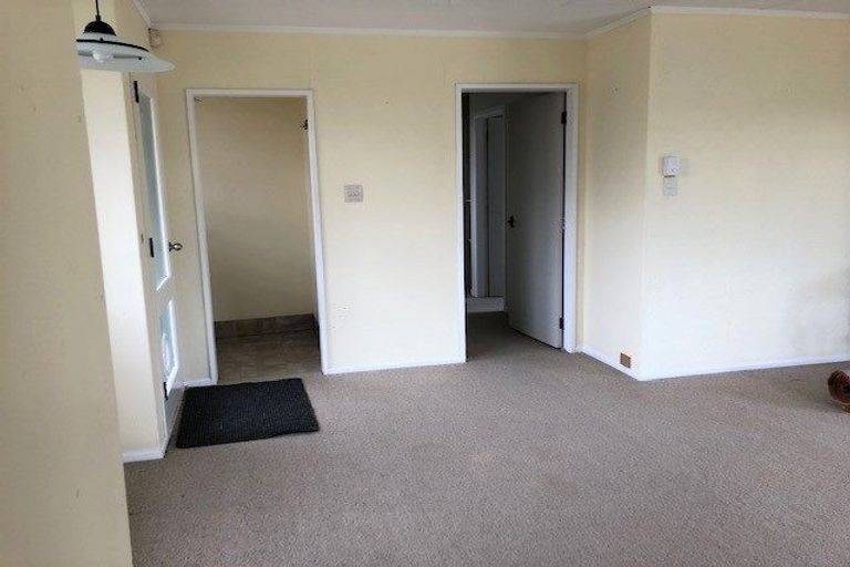 Photo of property in 5 Larch Grove, Paraparaumu, 5032