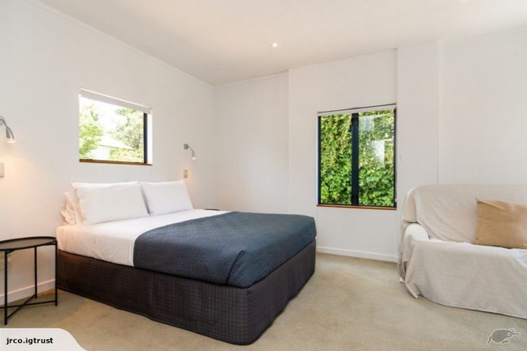 Photo of property in 55a Lucknow Road, Havelock North, 4130