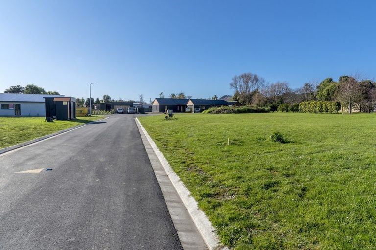 Photo of property in 20 Tararua Crescent, Otaki, 5512