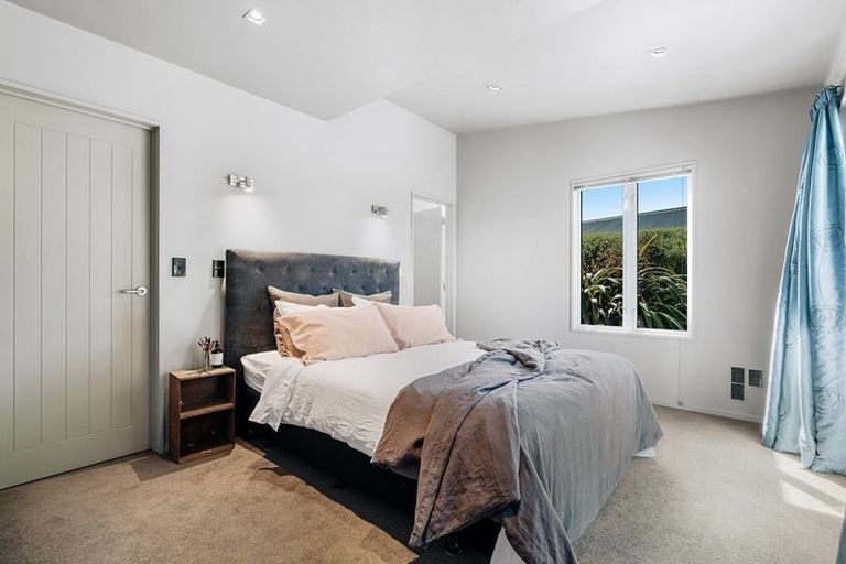 Photo of property in 8 Pisa Moorings Road, Mount Pisa, Cromwell, 9383