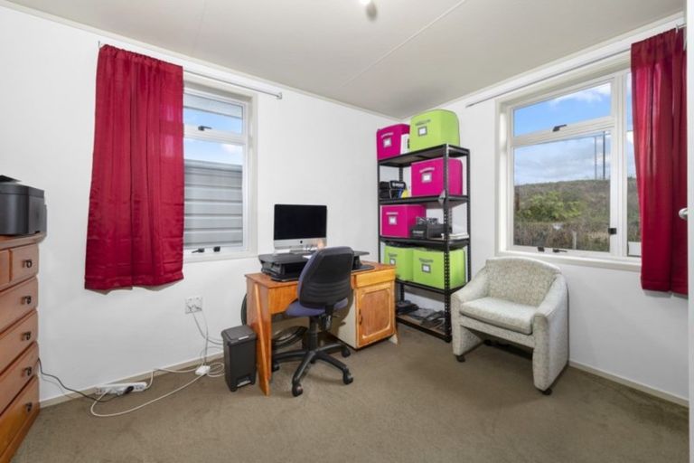 Photo of property in 40 Tania Crescent, Western Heights, Rotorua, 3015