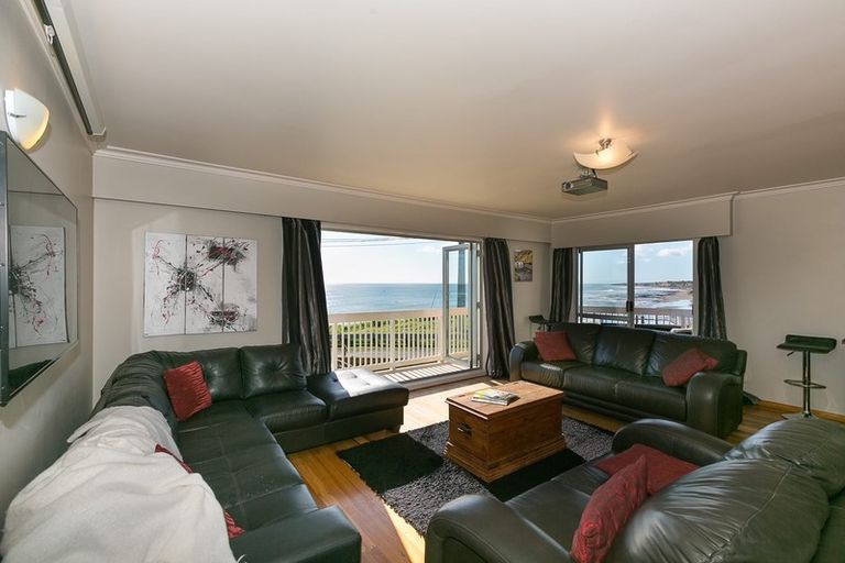 Photo of property in 1 Tiromoana Crescent, Bell Block, New Plymouth, 4312