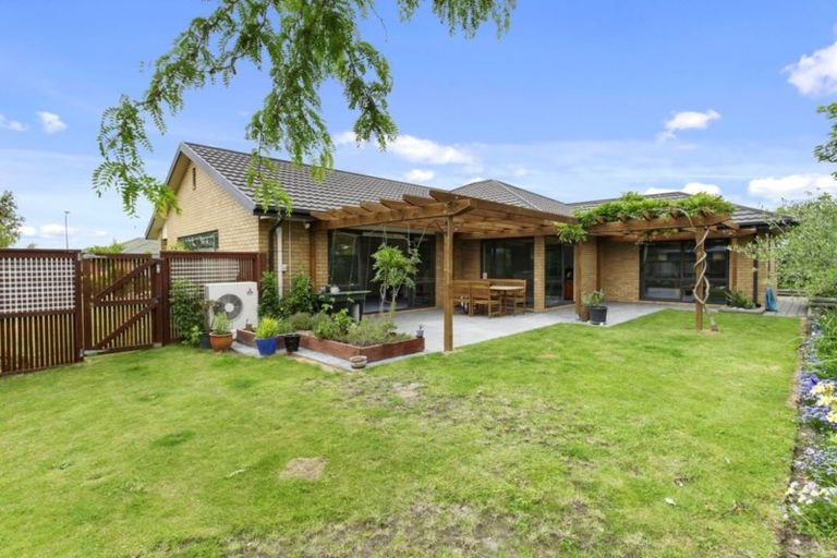 Photo of property in 2 Baltic Place, Northwood, Christchurch, 8051