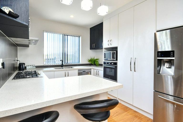 Photo of property in 64 Prado Drive, Pukekohe, 2120