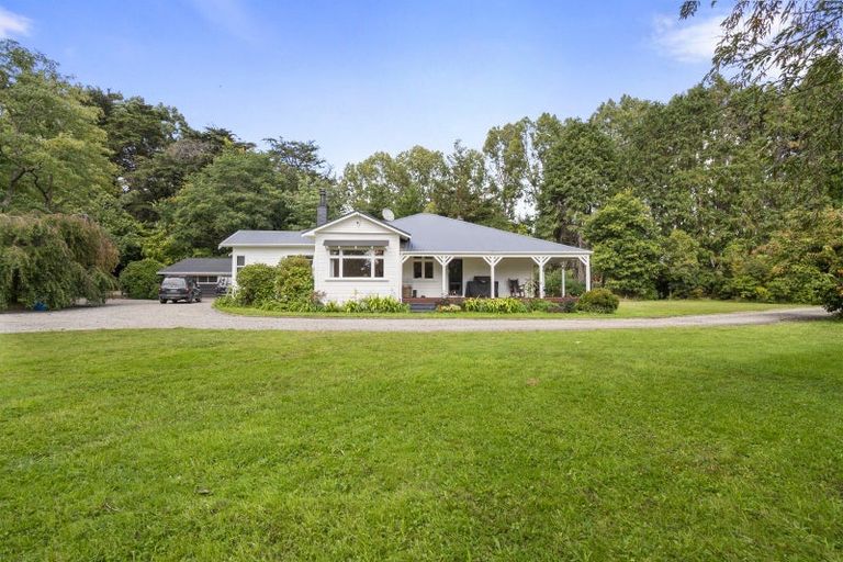 Photo of property in 1 Takapari Road, Pohangina, Ashhurst, 4884