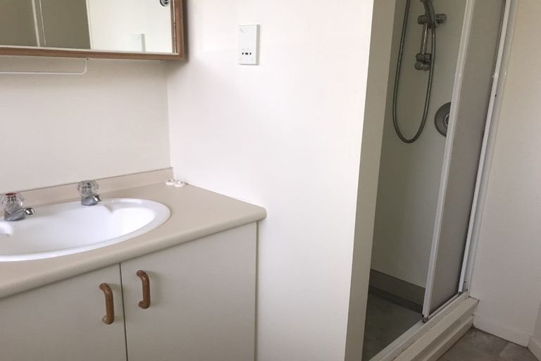 Photo of property in 4 Frank Wilson Terrace, Welbourn, New Plymouth, 4312