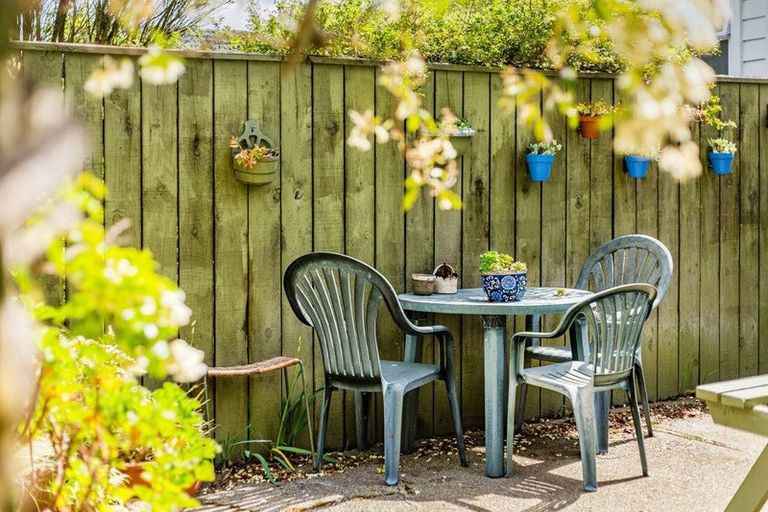 Photo of property in 21 Feist Street, Naenae, Lower Hutt, 5011