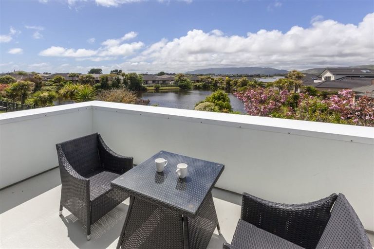 Photo of property in 4 Consort Close, Paraparaumu Beach, Paraparaumu, 5032